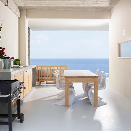 Kuro Beach House - Oceanfront Luxury & 25M Pool Achlia Екстериор снимка