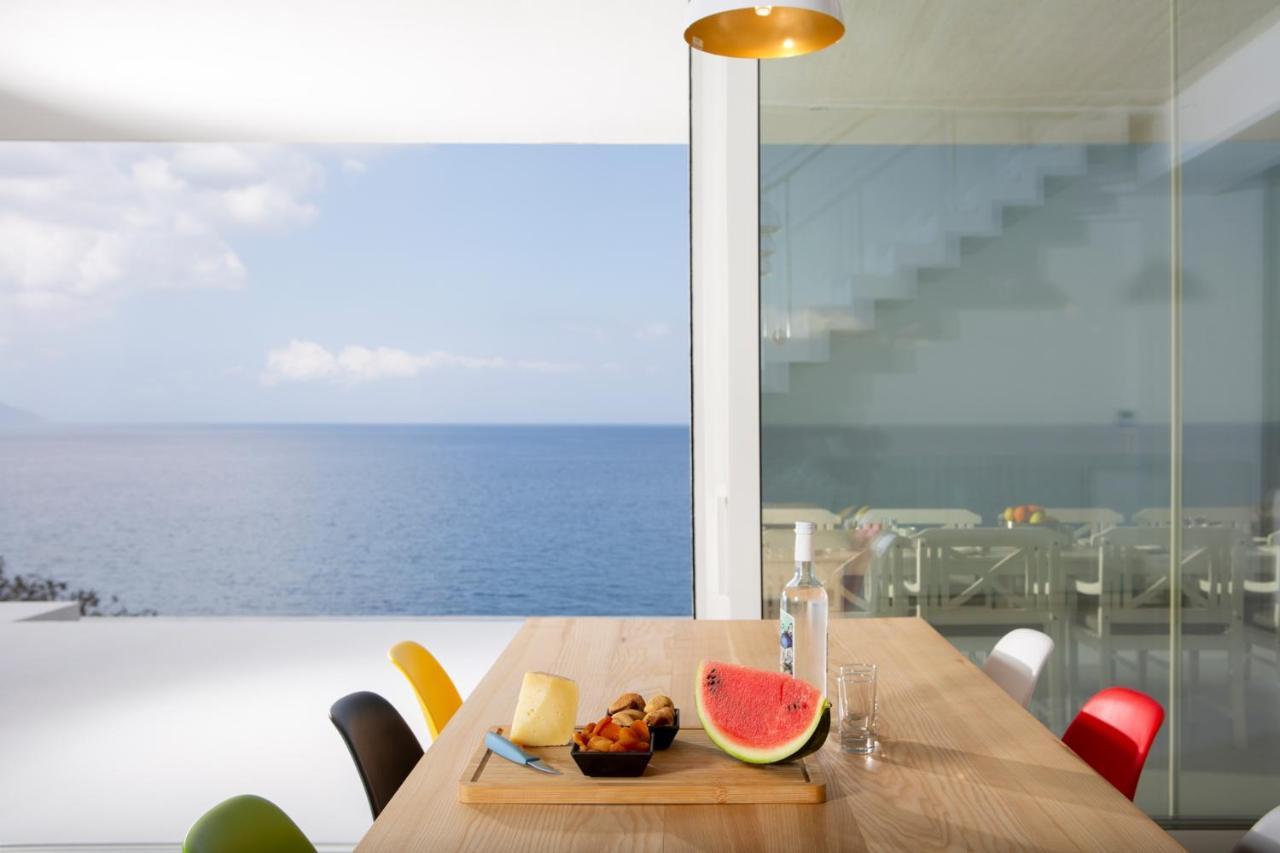 Kuro Beach House - Oceanfront Luxury & 25M Pool Achlia Екстериор снимка